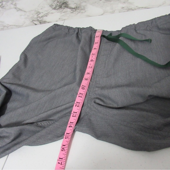 Figs Gray Scrub Pants Size XL Short - Picture 12 of 14